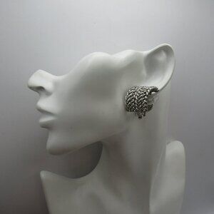 Erwin Pearl Clip on Earrings